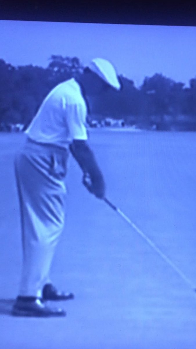 chambleebrandel's tweet photo. Matt Wolfe, with his rounded back and “sloppy posture” is set up to move like the best of all time. Well coached by @GeorgeGankas who knows that “bad posture” facilitates ideal movement. https://t.co/WhNdRu3nUm