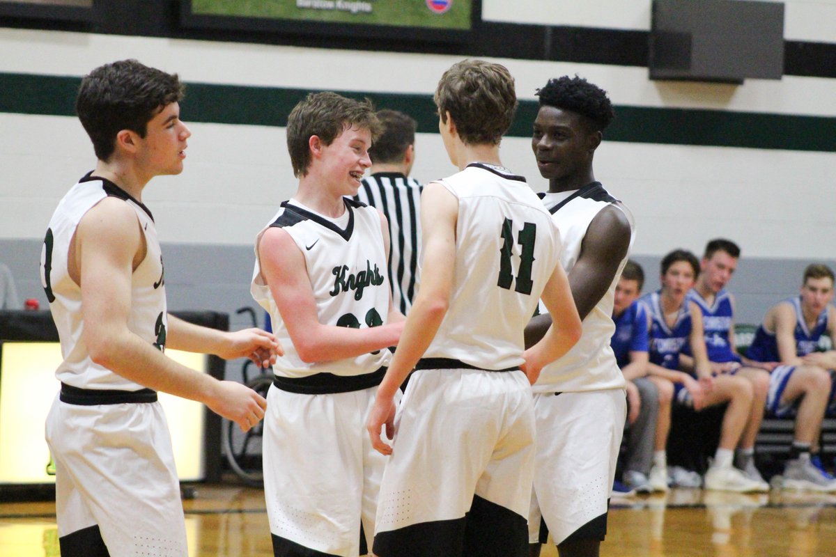 brooklynna19's tweet photo. Since basketball season is officially over and I have finally accepted it (kinda)... Here are my favorite pictures that I took of the boy's varsity team! Check out my website to download them and many others! https://t.co/7tXyOV7T7i