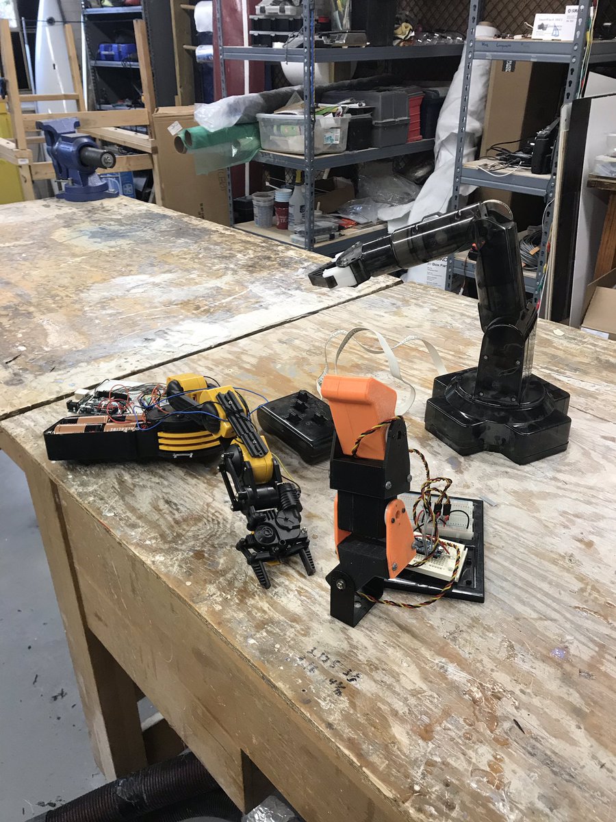 This past weekend some team members volunteered at the National Society of Black Engineers’ Pre-College Initiative day and led both a coding activity for robotic arms as well as a discussion session on college and college applications for high school students.