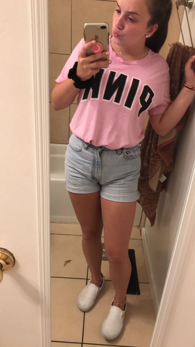 QueenAshleighh's tweet photo. #summerthread 🥺 cause i miss it https://t.co/UNI2Da7TQW