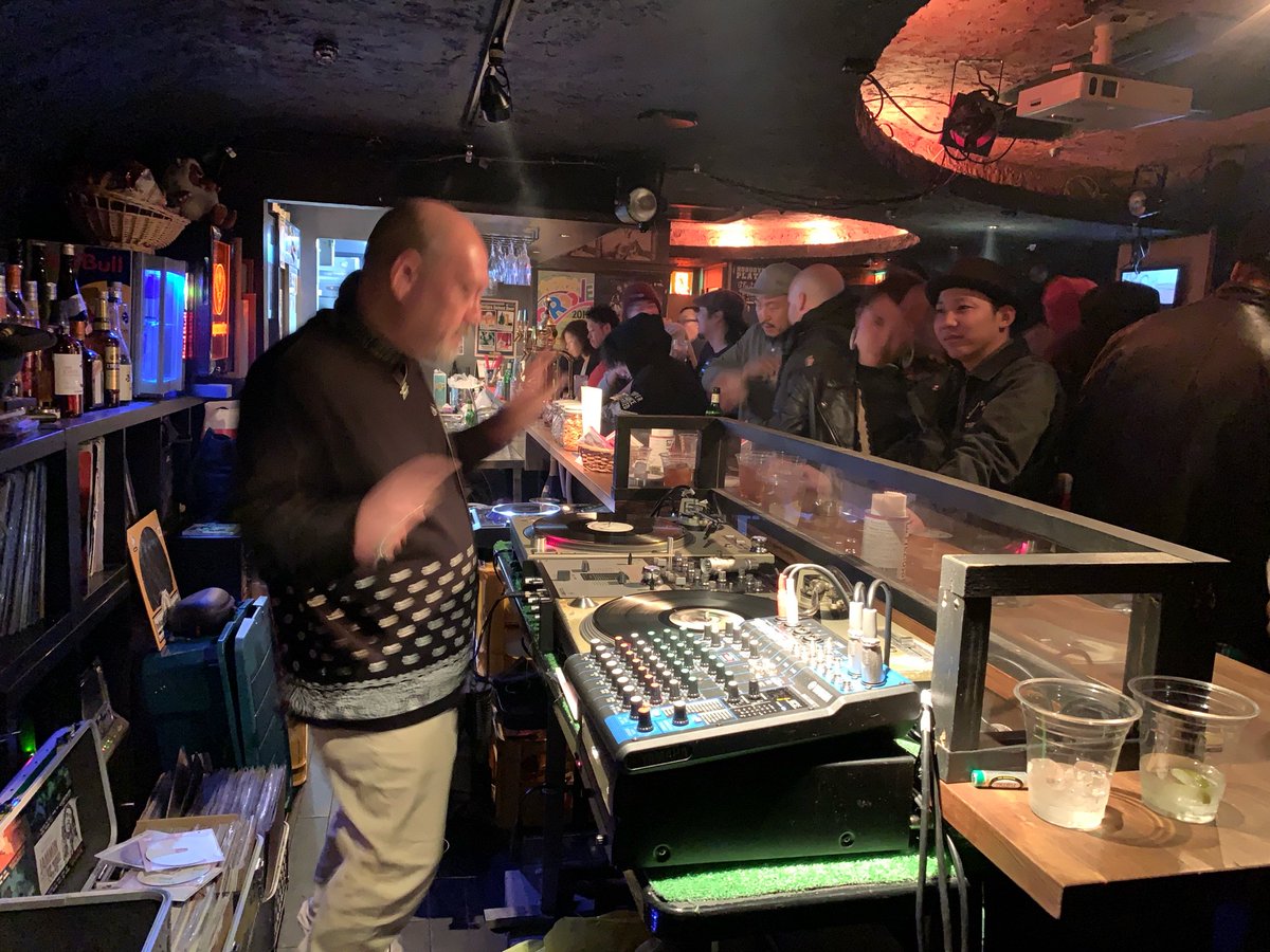 Hayassen's tweet photo. REGGAE GOT SOUL at MOTHRA NAGOYAに足を運んでいただき有難うございました!! 岡山からSOUL FINGER, FRANKENをはじめ出演者,関係者,お店のスタッフの皆様に感謝。とても楽しい時間でした〜!! 3.1.2019

#totalize #reggaegotsoul #soulfinger #franken #hayassen #adapii #yusuke #cottage https://t.co/7QNzH5IK3J