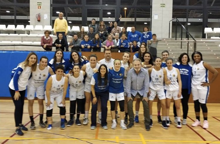 JAX_WBB's tweet photo. Congrats are in order for Dolphin Alum. (2014-18) & our All-Time Leading Rebounder Kayla Gordon who has signed & played her first professional game this weekend with @vilabasquet_viladecans in Spain ๐ช๐ธ #ProPhins #DareToBeBold #RELENTLESS https://t.co/GTgPNnLMhi