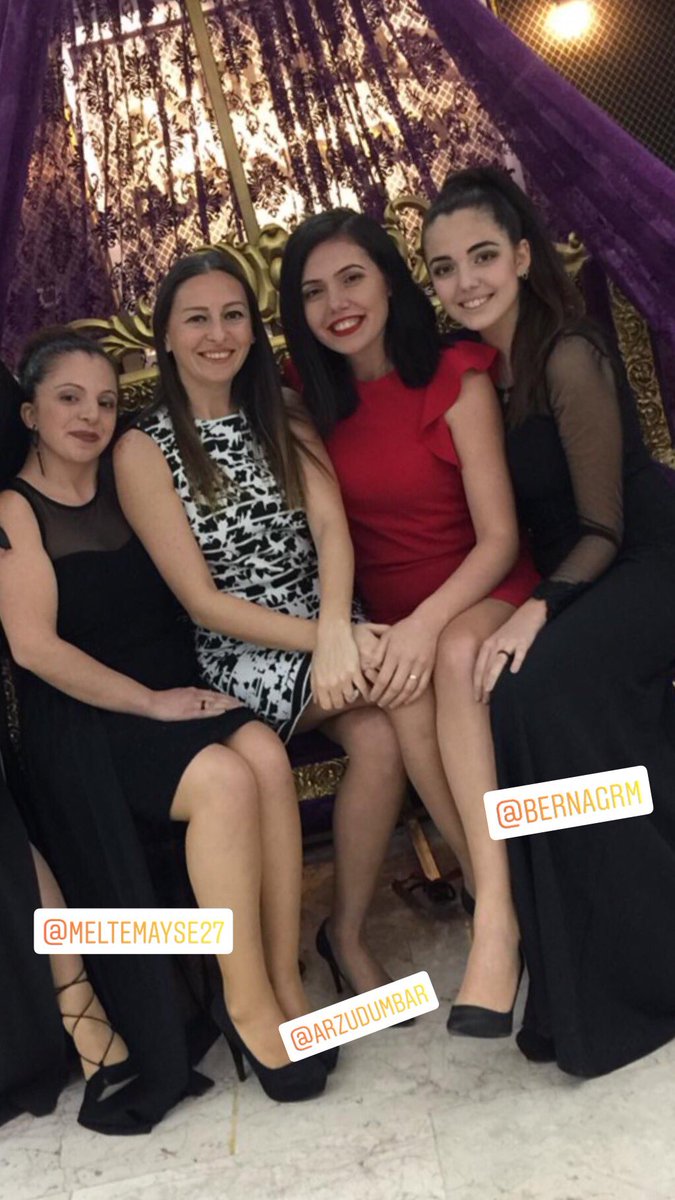 usta1976's tweet photo. Çok mu Çook güzeliz @koyuukahvee @arzudmbr @meltem2121 https://t.co/Myqj6YyVK6