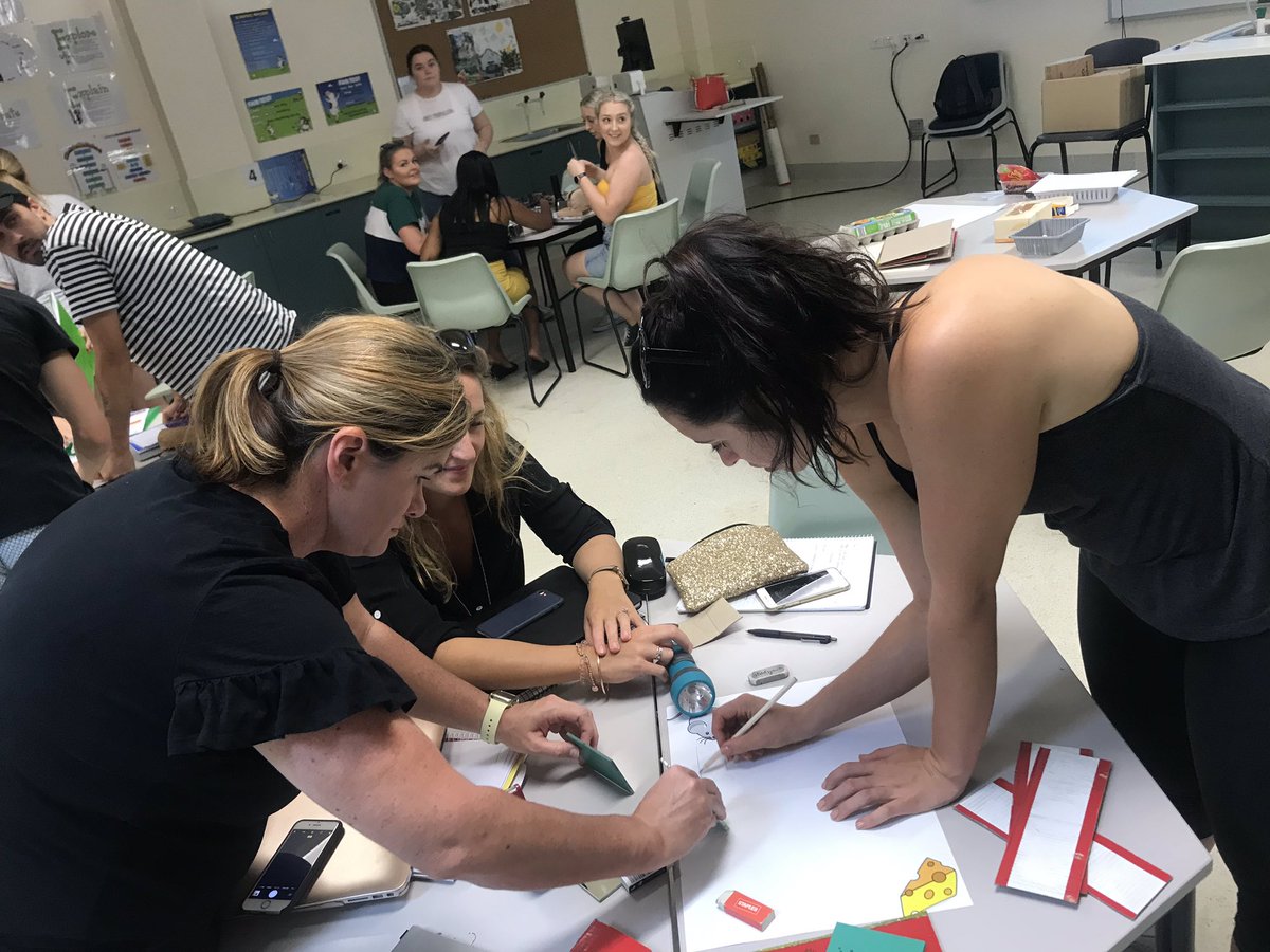 tracy_sleeman's tweet photo. Design thinking meets science in #Edst261 #acuedu_p @lnesswilson How can we create a safe pathway through a maze for our mouse guided by the light. #thinkingSTEM Lots of creative ideas during tutorials today. https://t.co/sLgZev2zzi