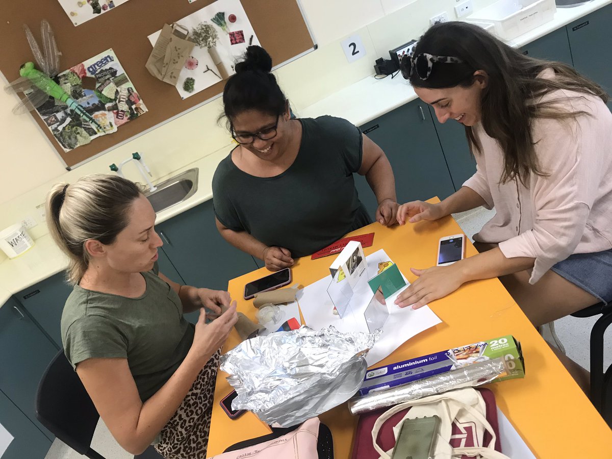 tracy_sleeman's tweet photo. Design thinking meets science in #Edst261 #acuedu_p @lnesswilson How can we create a safe pathway through a maze for our mouse guided by the light. #thinkingSTEM Lots of creative ideas during tutorials today. https://t.co/sLgZev2zzi