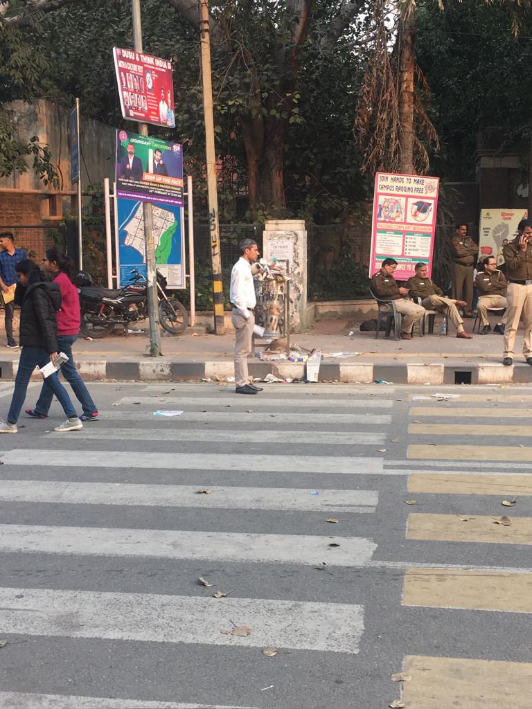 DevendraBarala's tweet photo. #PulwamaAttack
#RemoveTraitorsFromDU
Our continued struggle against Traitors in Faculty of Law, University of Delhi.
I thank one and all for joining us and seek everyone's support for positive result. https://t.co/r5eqJfaewE
