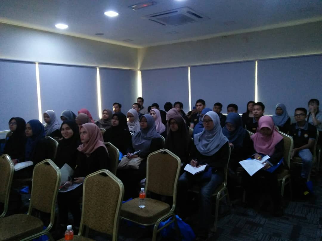 Civesaiium's tweet photo. [5 Mac 2019] Site Visit Super Galvanising Sdn Bhd at Rawang that handle the process of Hot Dip Galvanizing.

#youngengineer
#civilengineertobe
#civesa
#iium
#CivesaSado https://t.co/uBsu9raoM4