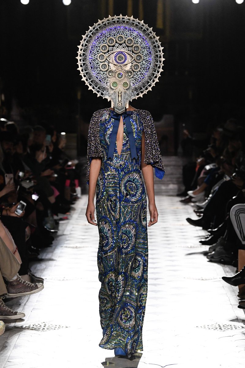 Fashionsnap Com マニッシュ アローラ Manish Arora がパリで発表した19 年秋冬 コレクション T Co Jnbozcr6km Fashionweek19aw Pfw