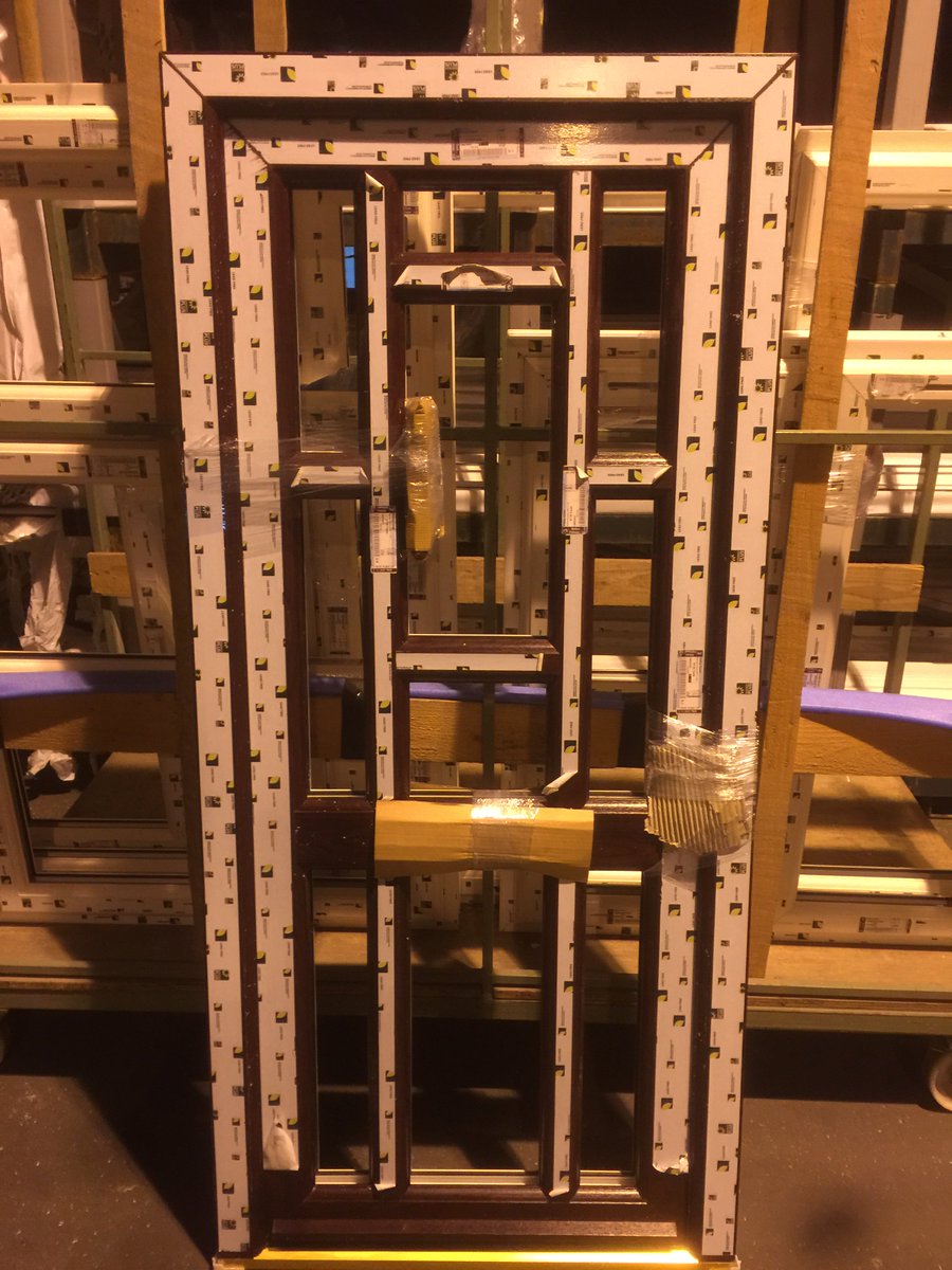 Gardenofedencon's tweet photo. Another complex @Liniarprofiles door ready for dispatch. #loveliniar #mechanical #notstandard #quality https://t.co/kO34qy6Wc9