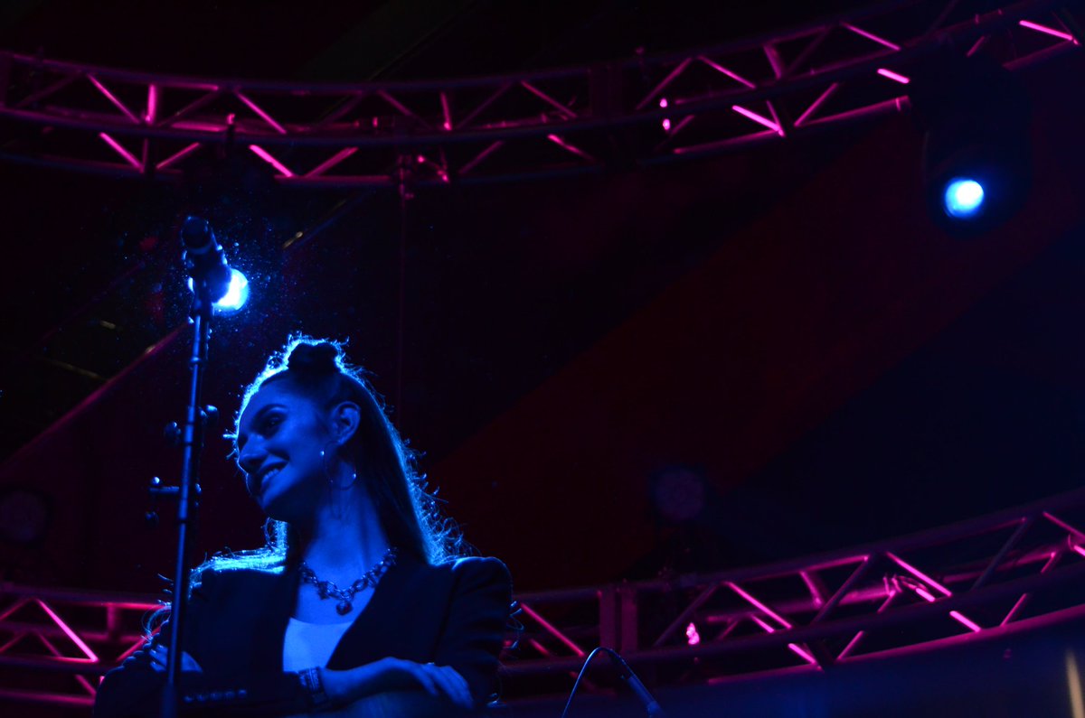 noah_v01's tweet photo. https://t.co/NSndmXyxK9
It's rare I link out my stuff like this, but these photos I took of  @CharmTheGuard  during the @HSRockOff are worth it https://t.co/DtnaZAxehv