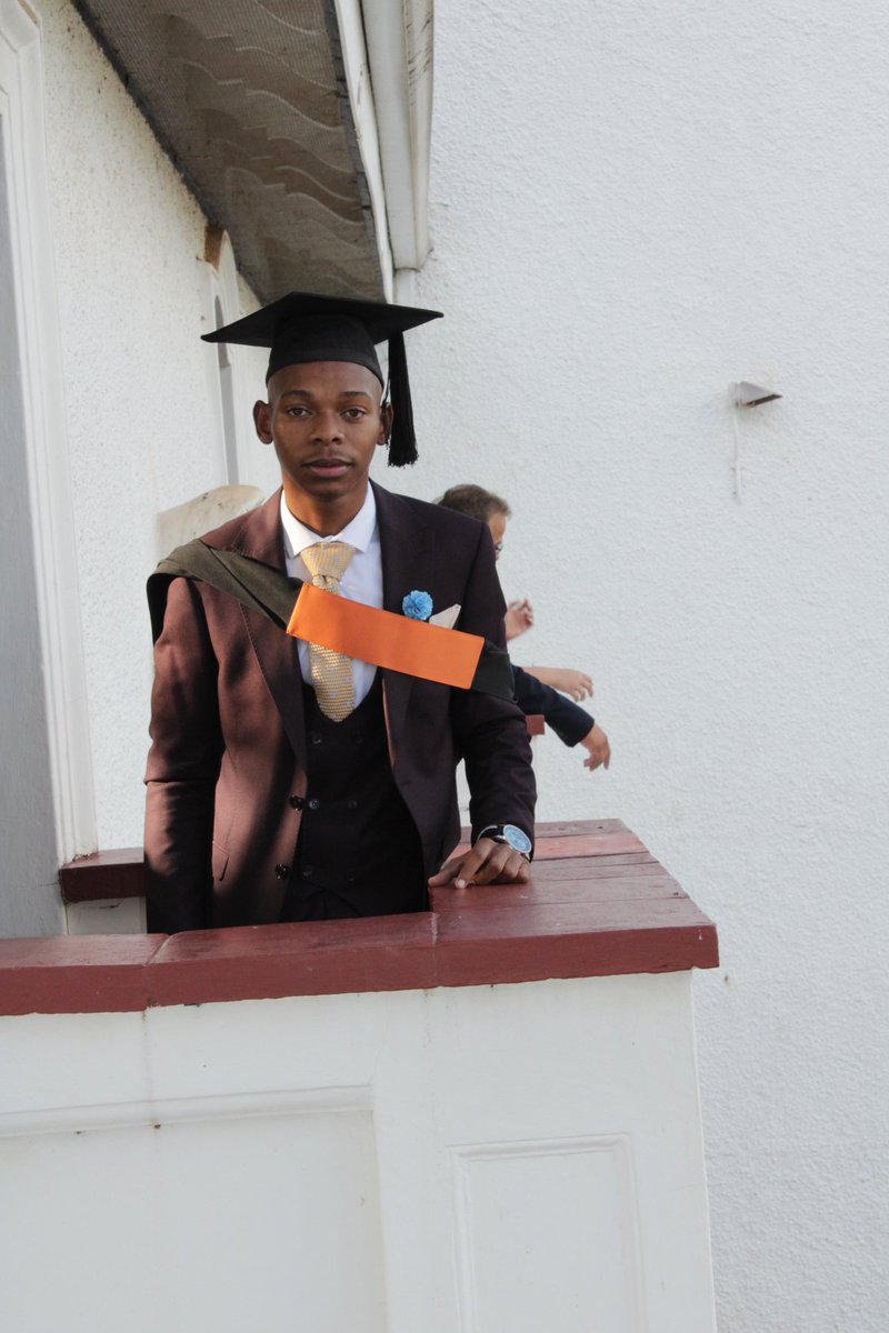 I_AM_BOIPZ's tweet photo. Graduation SZN📖
Ntwana shayi Page lets get degrees https://t.co/IPuDX2zwf7