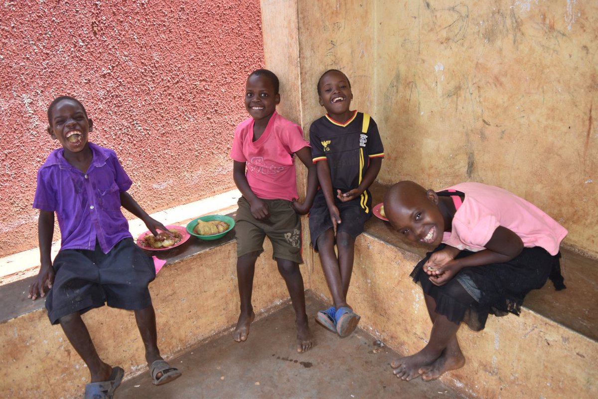 FamilyofHopeUg's tweet photo. All the smiles this morning! 😊 #familyofhope #charity #uganda #love https://t.co/ljDT1ZjafK