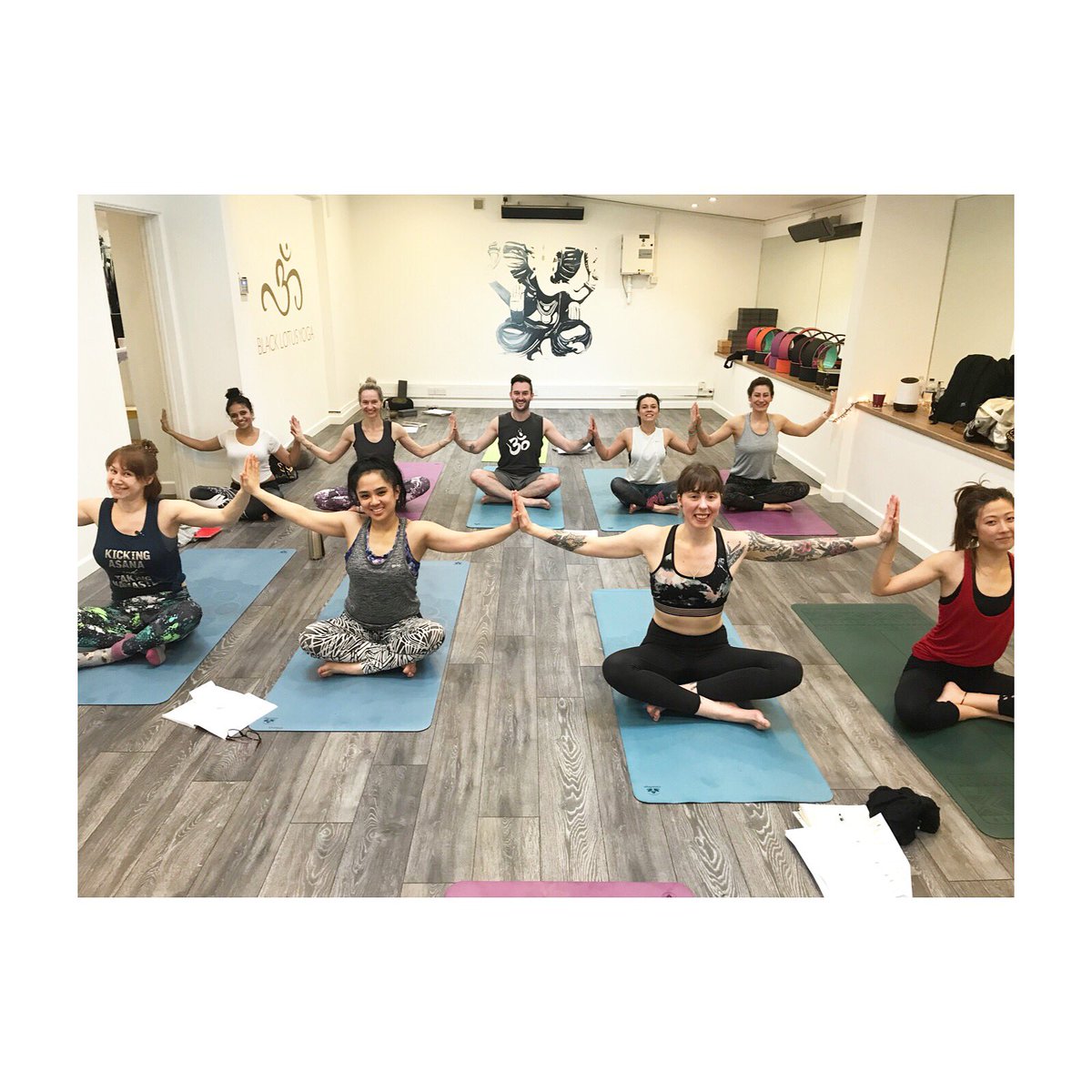 BlackLotusYoga1's tweet image. I UNITE WITH LOVE I
.
The bond we make in yoga is one without judgment, one that encourages, and one filled with love... a great yoga community here ❤️
.
.
#beliveinyou #yogafriends #practice #blacklotusyoga #yogalife #yogafun #instagood #beginhere #practice #yoga #vinyasa