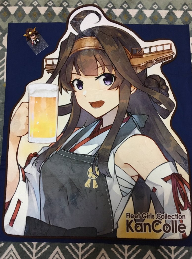 金剛ラグマット届いた!でかい!そして可愛い…綺麗に箱に収まってたから保存もしやすくてありがたい、さすがに足蹴にし辛いし…元気ないときに出してきて眺めたりするか。ガンビーのTシャツもおうちで着るよ～ 