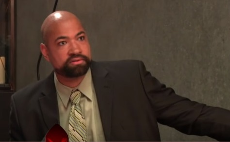 Wenn der GM Dich auf Wahrnehmung würfeln lässt, du verkackst und Dich fragst, was Du hättest sehen können....