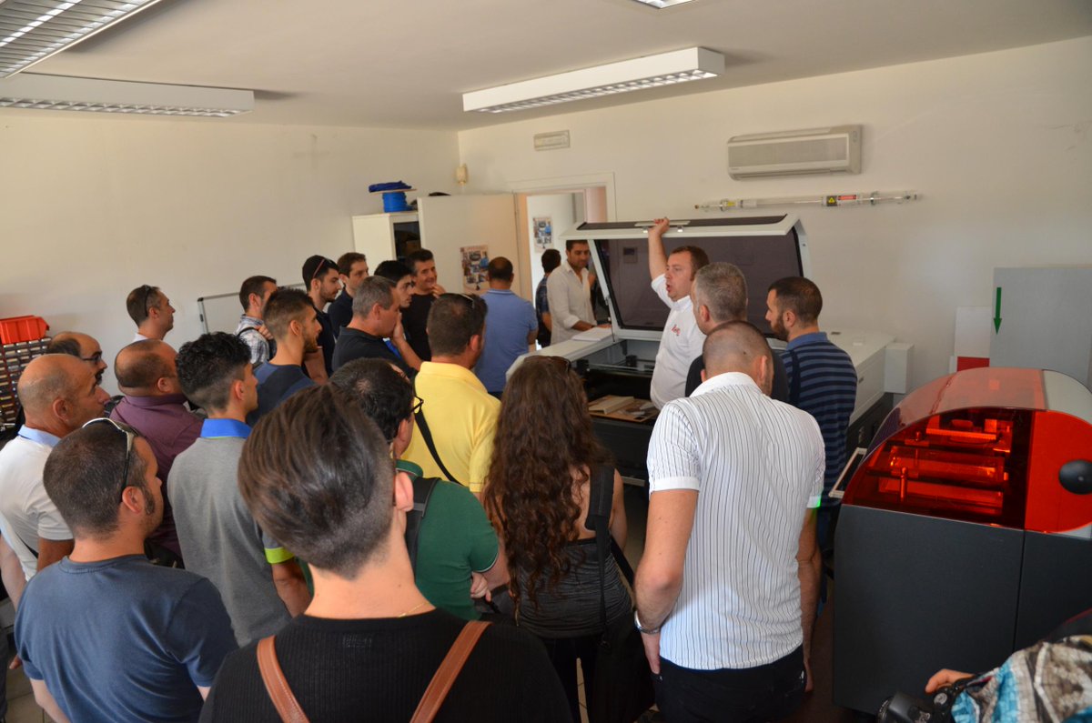Make_in_Nuoro's tweet photo. Il CRS4 ha pubblicato gli elenchi degli esperti che accompagneranno i docenti nella sperimentazione dei metodi didattici innovativi previsti dal progetto Tutti a Iscol@
Tra questi ci sono anche i tecnici di #MakeinNuoro!
Consulta gli elenchi: https://t.co/hLUkjzdTN9 https://t.co/zo4ISkIi0O