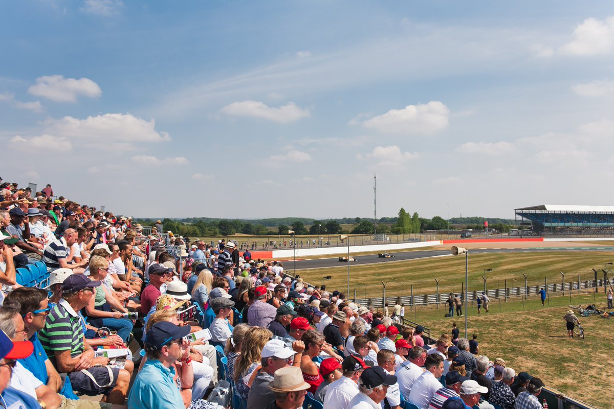 Which of our grids are you most excited about this summer?! Take a look at the line-up and tell us which you’re most looking forward to seeing…😍
silverstoneclassic.com/motor-racing #SilverstoneClassic #classiccars #classicmotorracing #historicmotorracing #summer