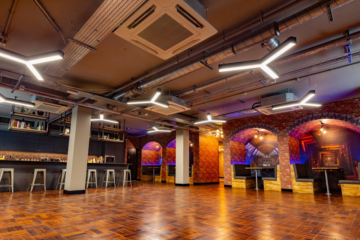 Synergy_Lights's tweet photo. The Polaris Y pendant is our most popular feature lighting currently. See why here https://t.co/tqnF248ni3

#photography #interiors #Design #Lighting #LightingDesign #FitOut #Interiors #interiordesign #workspace #Pendants #LED #Statementceiling #featurelighting #pendantlighting https://t.co/WvE4rzRvma