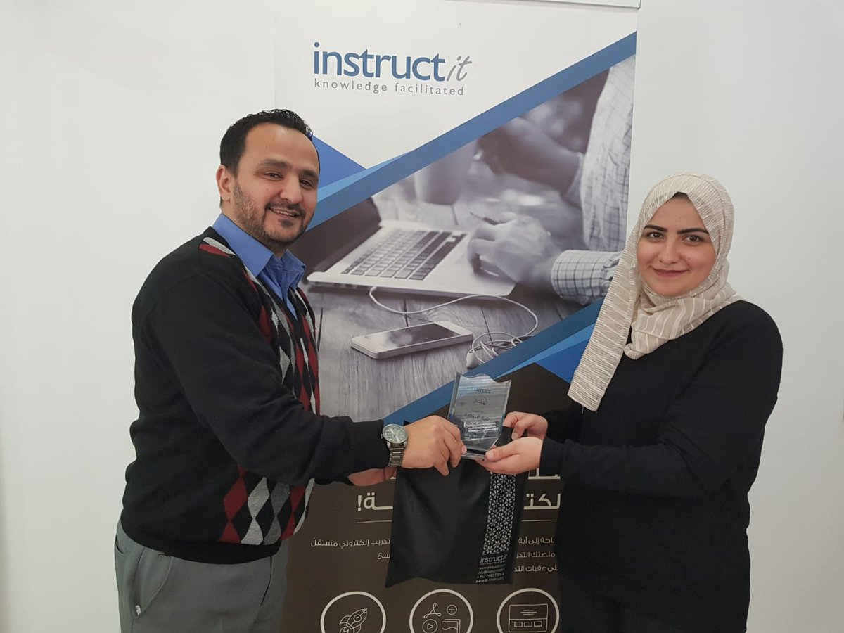 instructitcom's tweet photo. تشرفنا أمس بزيارة الفائزات بمسابقة #خبرتي_اونلاين
ميس عوينات وهبة النواصرة.
حيث قام السيد يزيد كنعان مدير الأعمال التنفيدي بتسليم درع المسابقة لهما.
اما الدرع الثالت فهو في طريقه للفائزة الثالثة ميار ابو أسد في غزة.
ونحن الآن في صدد إعداد الأكاديميات الخاصة بهن.
كل الدعم لهن ✊ https://t.co/S4VvegmDEG