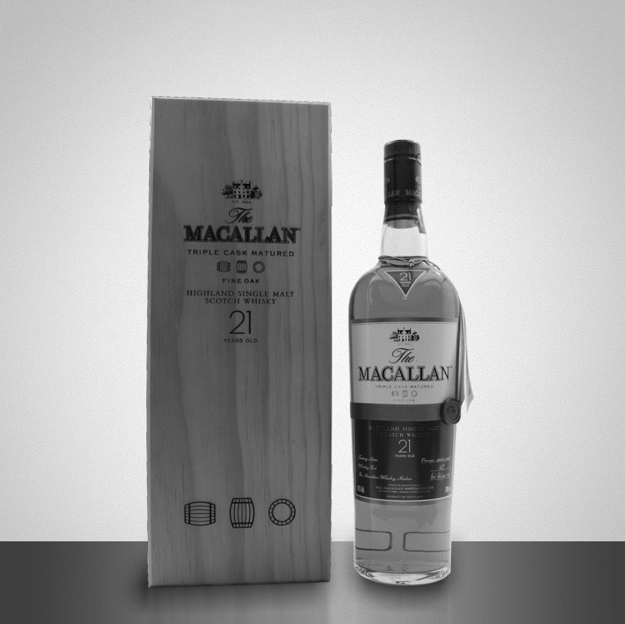 FahMaiHoldings's tweet photo. Another Macallan Fine Oak 21-Year-Old added to the Fah Mai Holdings Rare Whisky Collection
.
https://t.co/rj0GjRjPvC
.
#Macallan #FineOak #SingleMalt #LimitedEdition #Whisky #Scotch https://t.co/K2fUPhRHc9