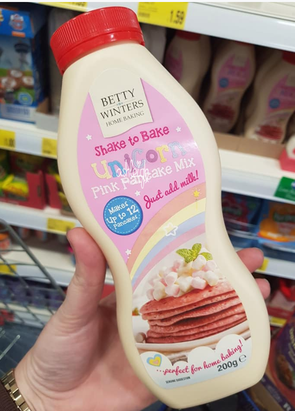 GirlLYFOfficial's tweet photo. UNICORN PANCAKES🦄🥞🦄🥞 #PancakeDay #PancakeTuesday #ShroveTuesday https://t.co/2r9ghIOok6
