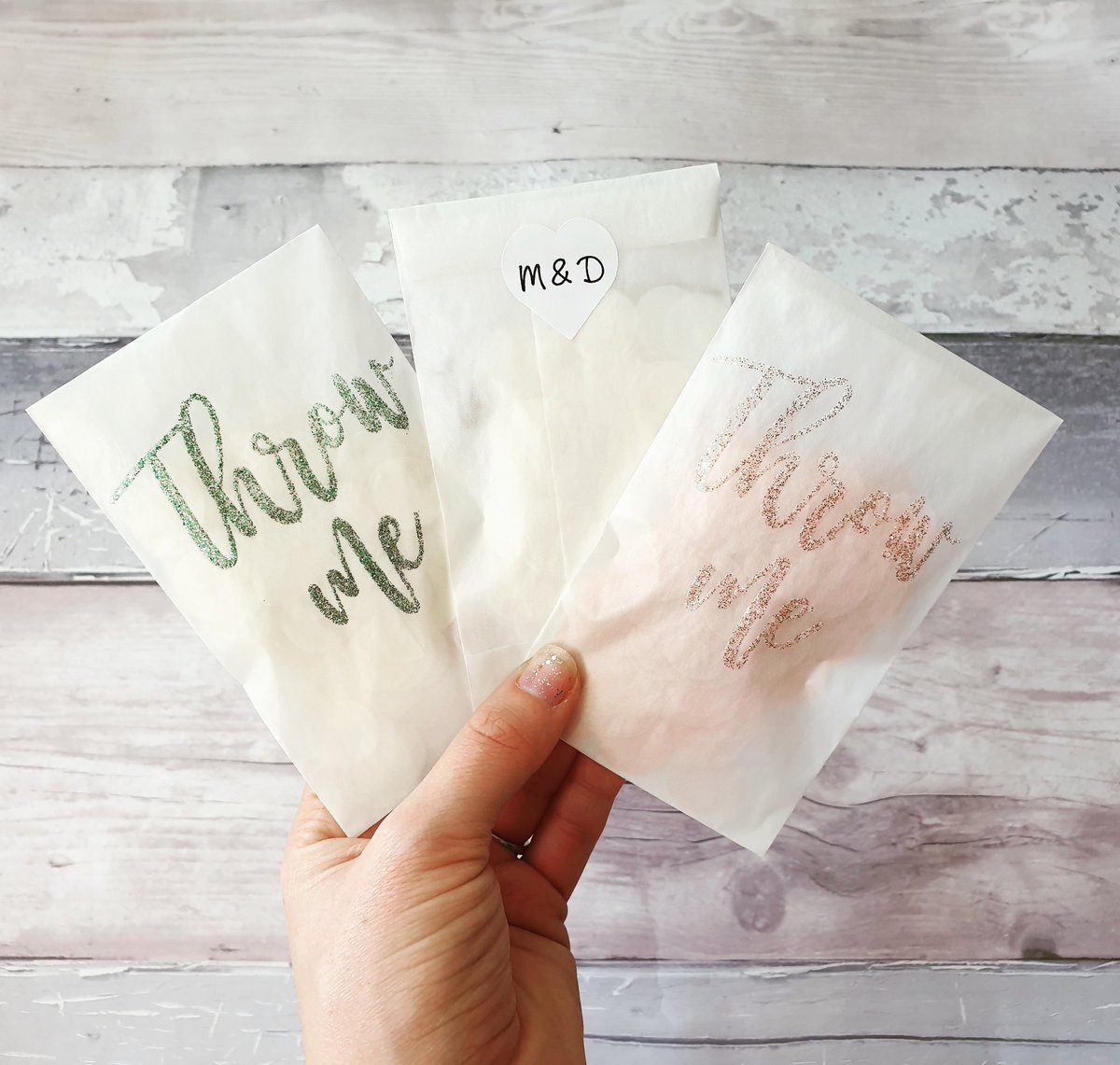 🎊 THROW ME 🎊 new biodegradable confetti bag design &amp; colours now available 💗etsy.com/uk/listing/653… #etsyfinds #wedding #womaninbiz