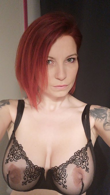 Coucou, bonnes journ&eacute;e les loulous. Bisouxxxxx 🥰🥰🥰 https://t.co/mBp1lNvO93