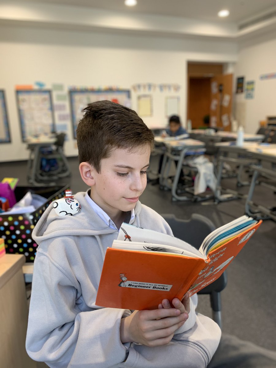 4thLoves's tweet photo. Says Rabbito: I was balancing on Keanu, despacito. And read “Cat in the Hat” #likeaboss #drseuss #artisticliberties #ignitepoetry #igniteschool #fourthgraderocks #dubai #uae https://t.co/aDNfp4VmHF