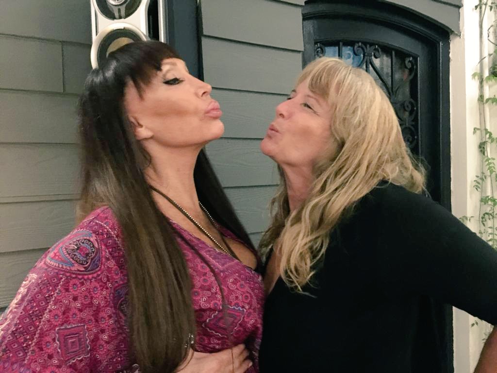 Moria Casán tweet media