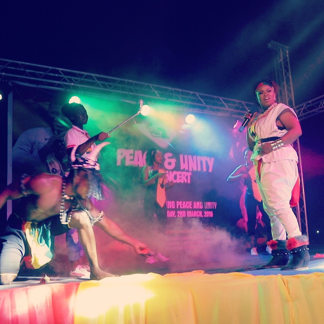 FEmprez's tweet photo. #LOVELY_WEEK_SUPER_FANS

"The woman who catches a man's eye earns a purse...but the woman who capture's his heart earns his world"

#DeepWord #ThinkaboutIt
#FadiEmprez_Music

®Movement records https://t.co/QzqG8WMl4X