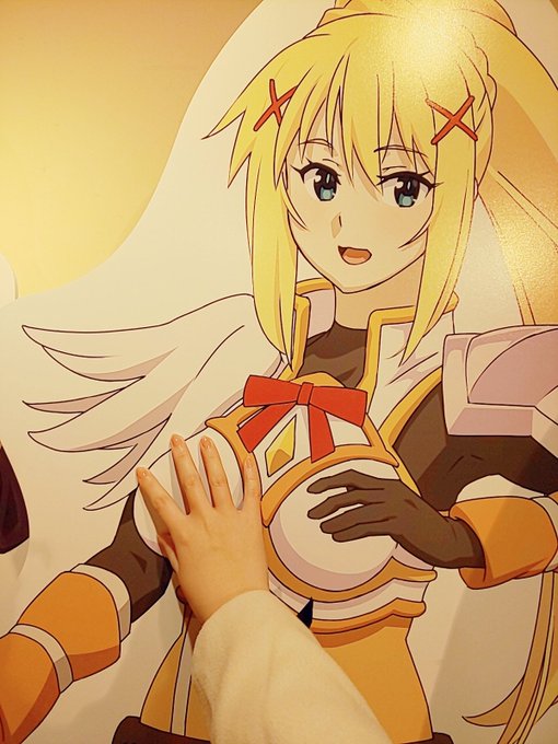 このすばショップやってた 