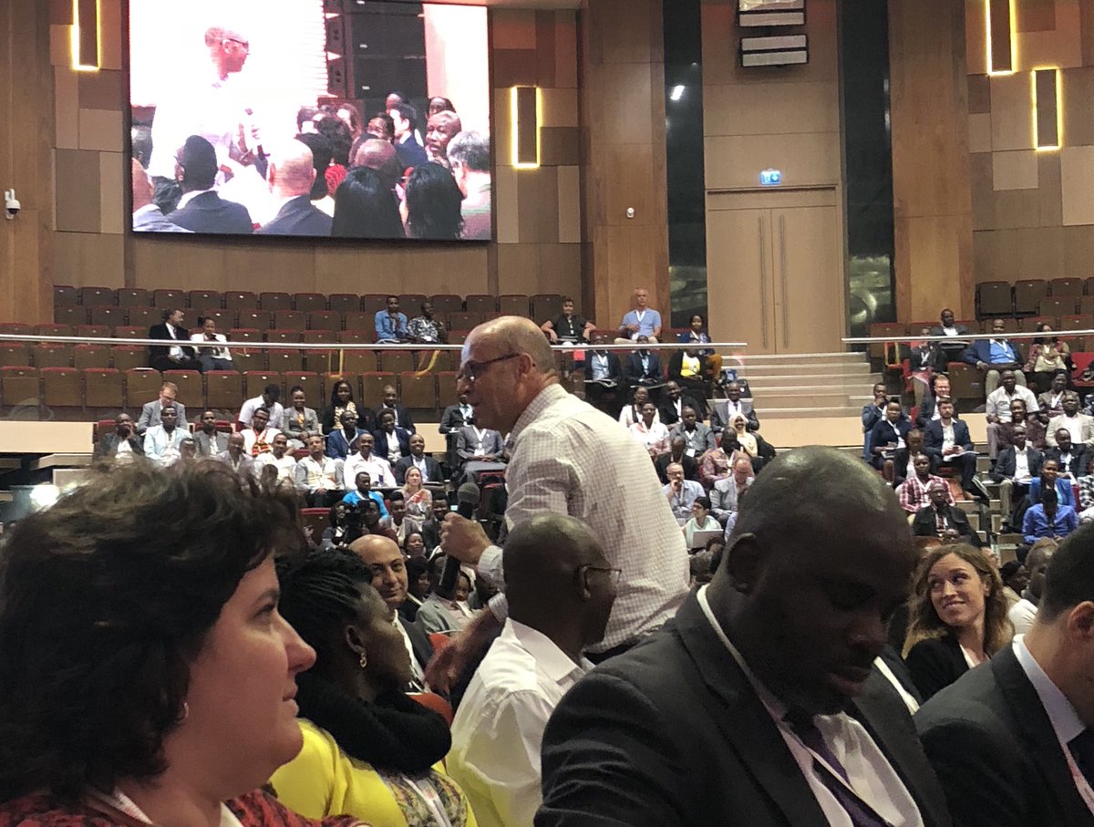 “Nothing should stand in the way of getting to the people you need to reach.” <a href="/ccpcotton/">Prof. Philip Cotton</a> gets into the audience while discussing barriers &amp; discrimination in delivering care at this morning’s <a href="/AmrefUniversity/">Amref International University (AMIU)</a> special lecture. #AfricaHealth2019