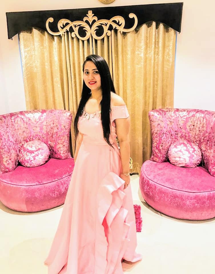 jonamaditya's tweet photo. Glimpses of Jonam's Makeup Studio! Self Designed! 
Address: 12, Dhenu Market, Near Agrawal Sweets, M.G. Road, Indore 
#entrepreneur #makeupstudio #makeupartist #bridalmakeup #partymakeup #celebritymakeup #fashionshowmakeup #internationalartist #Mumbai #indore #travelsworldwide https://t.co/3kg9lT7Dxy