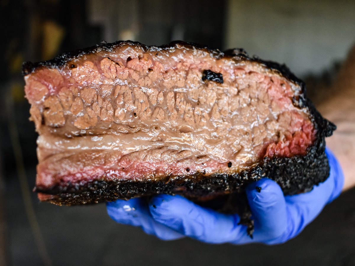 nosides_nosauce's tweet photo. Coming to Austin for #SXSW2019 and want to find some #barbecue? Check out the #atxbbqguide for all the top spots! https://t.co/N0juFOkYXC https://t.co/PzghMF0DsM