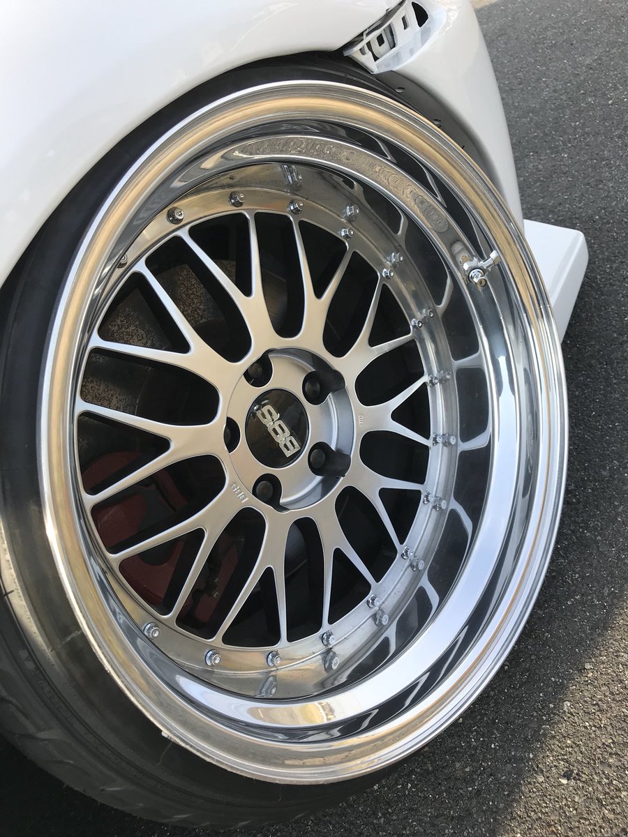 REAMEIYA's tweet photo. ホイール変えました！
BBS LM リバレルです
めっちゃかっこええです😍 https://t.co/oWYBztn8o8