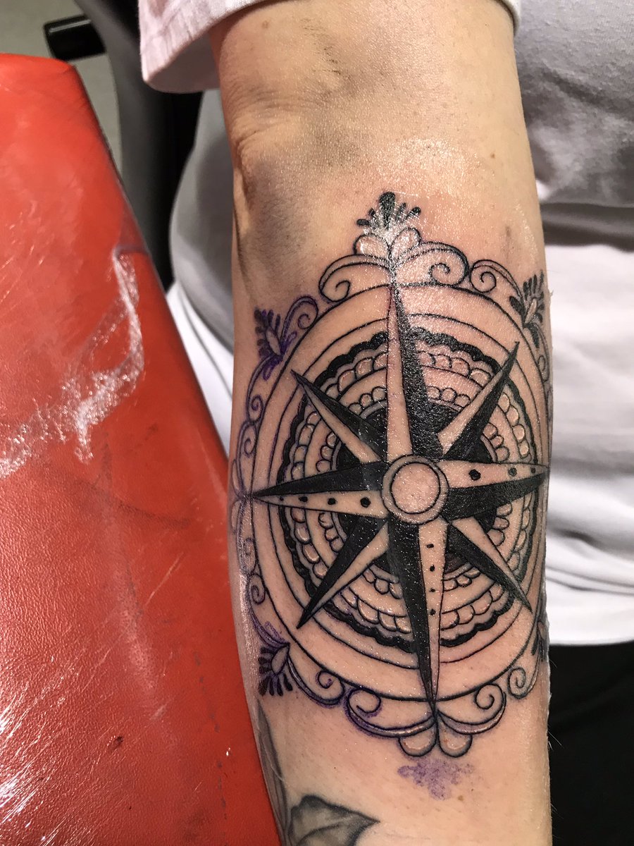 Laura Cox 🌈 tweet media