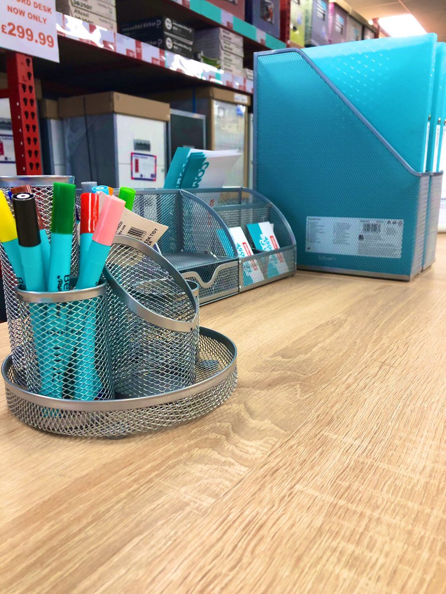 OfficeOCardiff's tweet photo. Pens, paper and prints 🖊📝✏️
Whatever supplies you need to succeed can be found within. Stop by to pick up all your business essentials 💃
#office #officeoutlet #officesupplies #restock https://t.co/wdDmn8lBjc