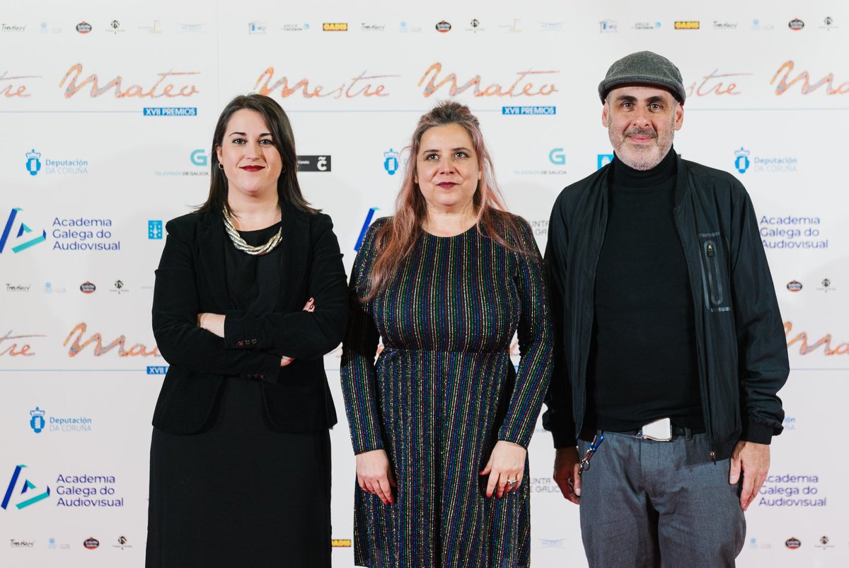 versogramas's tweet photo. #Versogramas non resultou gañador nos #MestreMateo19 pero quedamos moi felices do recoñecemento que supón sermos finalistas en 4 categorías nun docu coma este! Grazas á @AcademiaGalegaA e a quen formades parte de @versogramas: https://t.co/GM3uPzbGUz
📷 Leticia T Blanco https://t.co/TcASa5SP1u