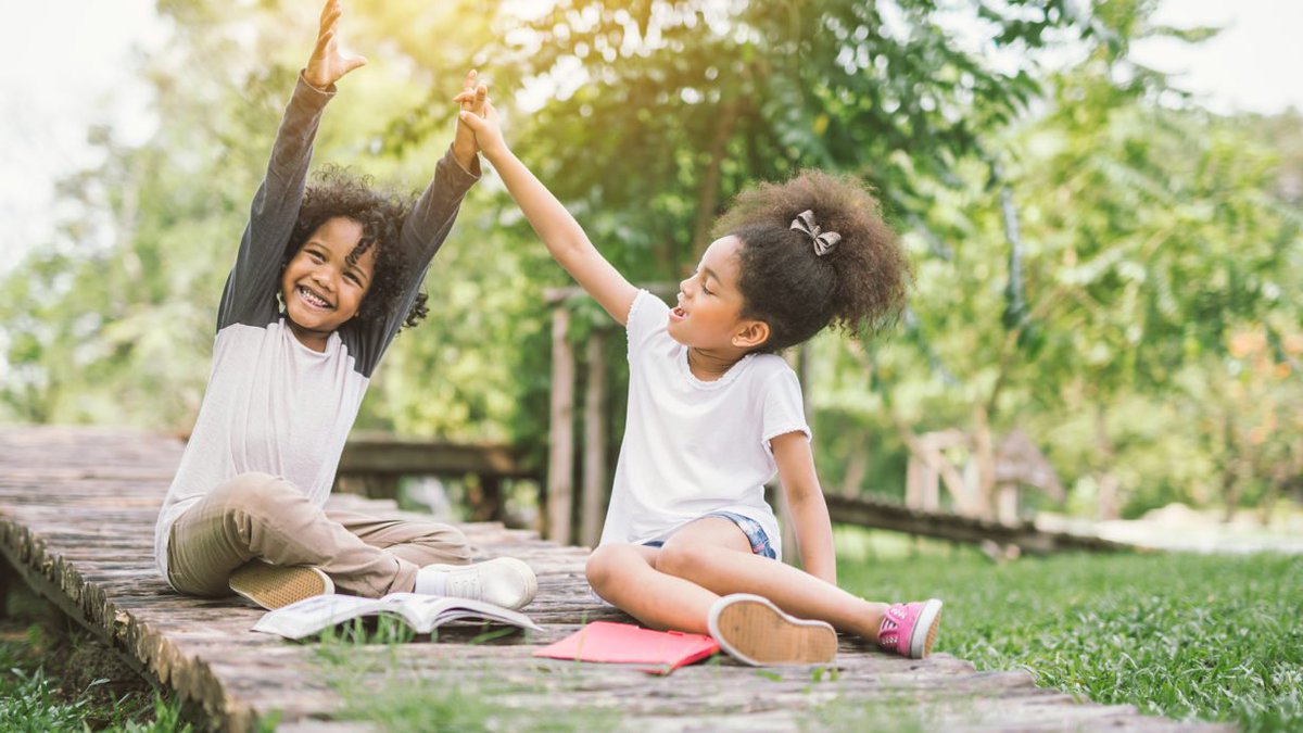 smileandlearnUS's tweet photo. Interested in learning about the benefits of developing self-esteem in children? Learn about how it affects their academic performance here! https://t.co/pmn3nEfwdI
#SelfEsteemDevelopment #Children #Academics #Cooperation #SelfPerception https://t.co/hJwFB5gzM6