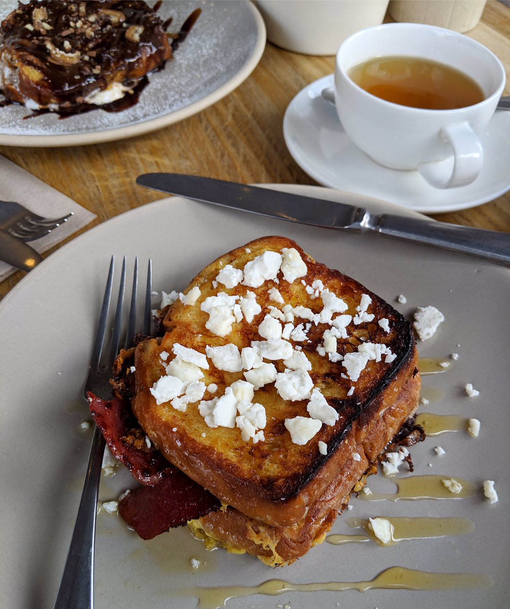 French toast > pancakes? 🤔 If this is your last day of indulgence, make it a good one 💃🏽 #PancakeDay #mardigras #lent