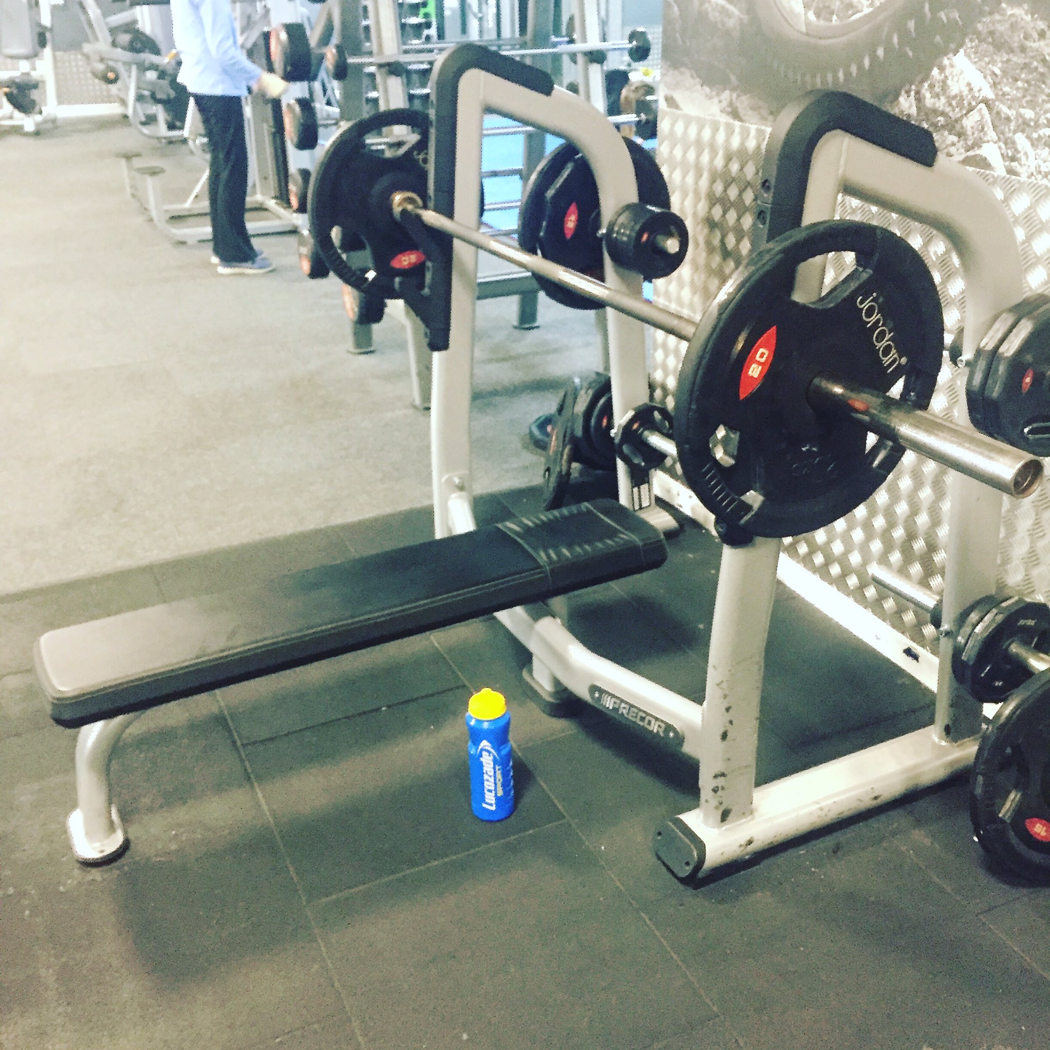 60kg bench press hotsell