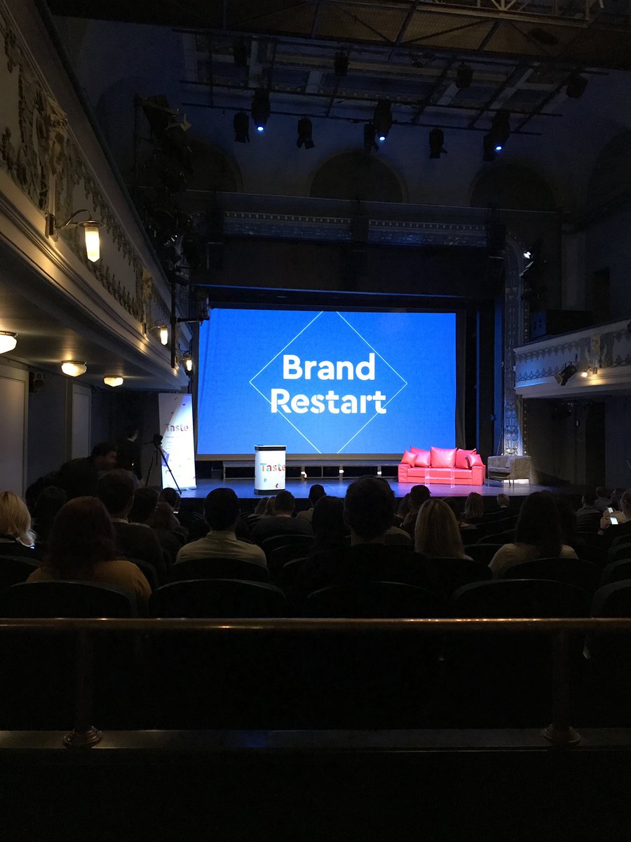 Začal první ročník konference Brand Restart! Jsme u toho, plní očekávání. A první dojmy jsou rozhodně pozitivní! #brandrestart