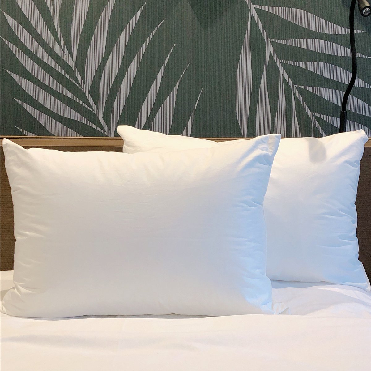 ザ・ショップ＠シェラトンでは、シェラトンオリジナルピロー2種を販売