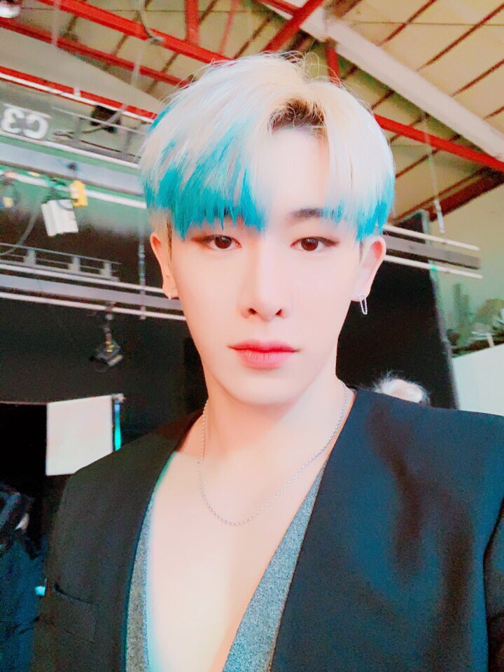 Official_MX_jp's tweet photo. [#ウォノ]  MONBEBEのために Shoot Out いっしょけんめい さつえいしました!! https://t.co/LLJQ7PHeCK