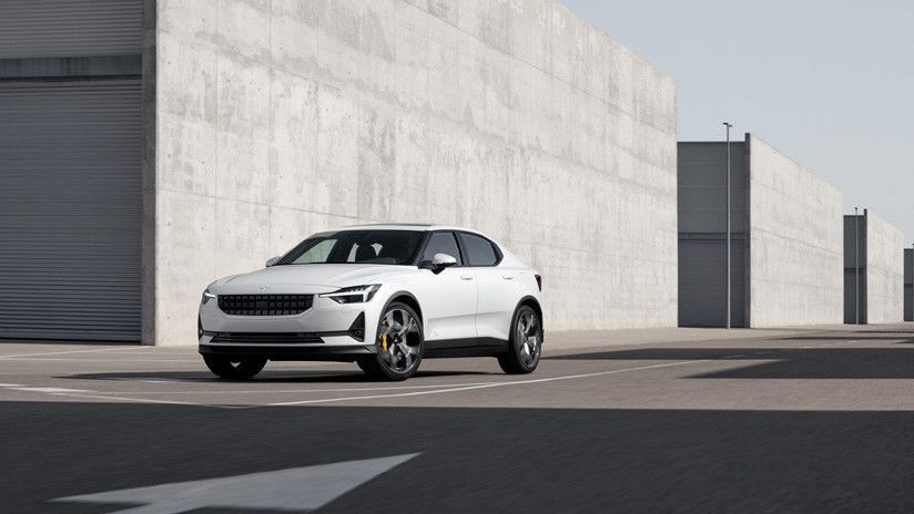 autosweden's tweet photo. Presentado el Polestar 2, un coche completamente #eléctrico, con una autonomía de 500 kms. con una batería de 78 kW/h. integrada en el suelo. https://t.co/Uq9NUtkfUZ