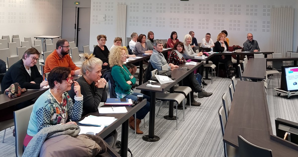Soluris_com's tweet photo. #RGDP
Hier, réunion sur les fondamentaux du RGPD auprès des structures sociales, scolaires et extrascolaires (#CCAS et #SIVOS...) à #Saintes (annexe du conseil départemental) https://t.co/n2QktCd1ve