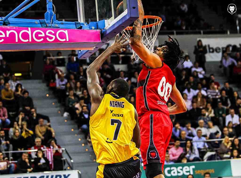 CasademontZGZ's tweet photo. GALERÍA | Revive la victoria frente al @CB1939Canarias en la J.21 de la #LigaEndesa, a través del objetivo de @EstherCasas_es
📷 https://t.co/tsU8B11v3w #BKZIBT | #SienteZaragoza🦁 #AúpaT https://t.co/WmnGN19e0H