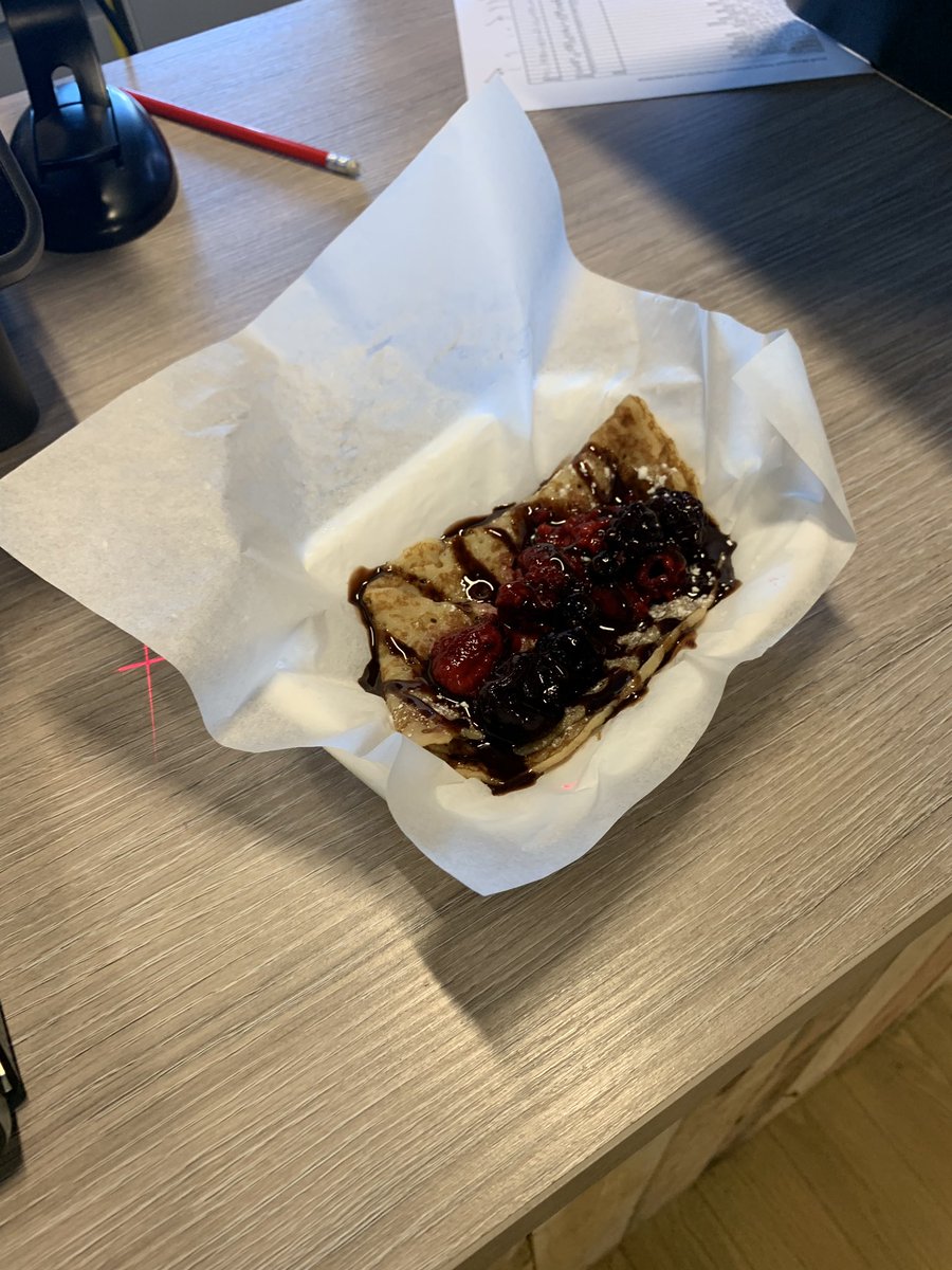 I like this topping, raspberry’s,blueberries and chocolate! @FORTDUNLOP  #MIPANCAKE