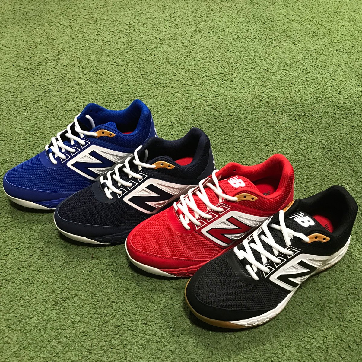 スポーツサクライ 野球 オシャレに スポサク堺店 西尾です ニューバランスより紐式のトレーニングシューズが入荷致しました 周りの選手よりオシャレにグランドに立ちたい そんなあなたに是非 スポサク ニューバランス オシャレに