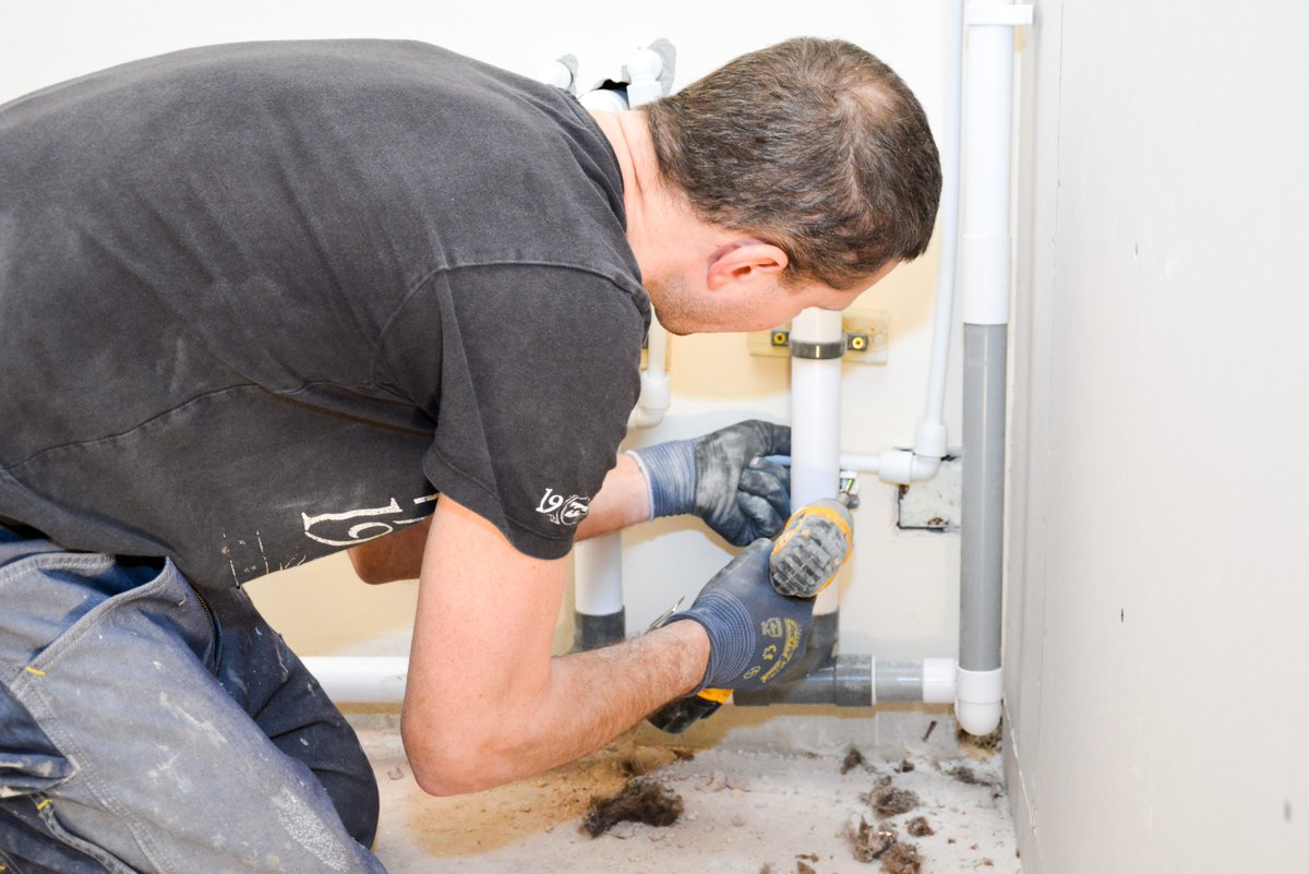 At Cahn Property Solutions, we provide both planned and reactive maintenance services for managing agents, landlords, surveyors, housing organisations and homeowners. cahnproperty.co.uk/#about-us